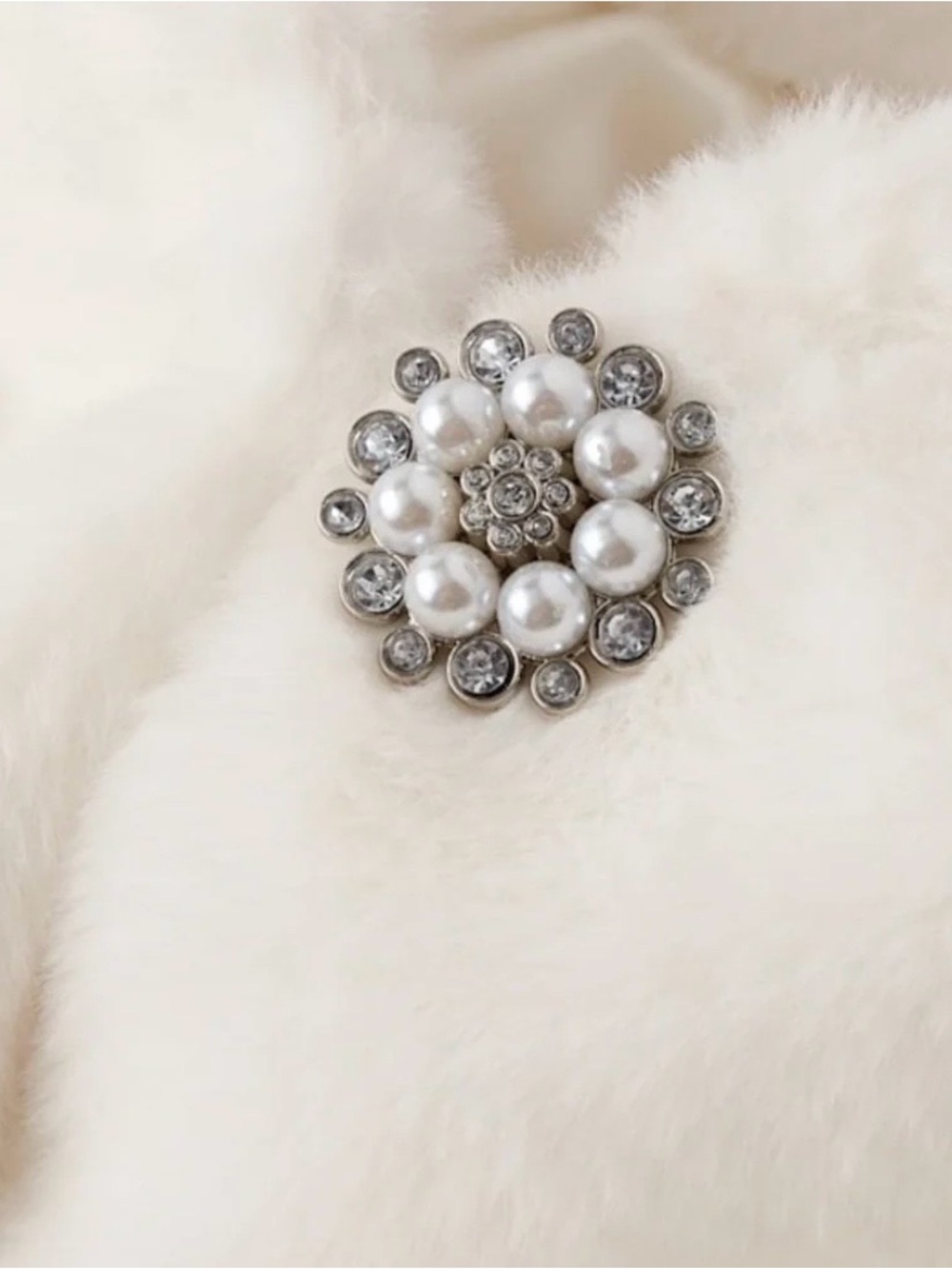 Gymboree Ivory Faux Fur Bolero with Decorative Brooch - Picture 3 of 7